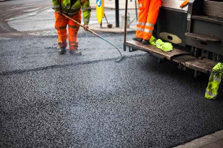 Asphalt-Contractors-in-Walcott-IA