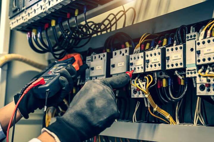 Electrician-in-Deschutes-County-OR