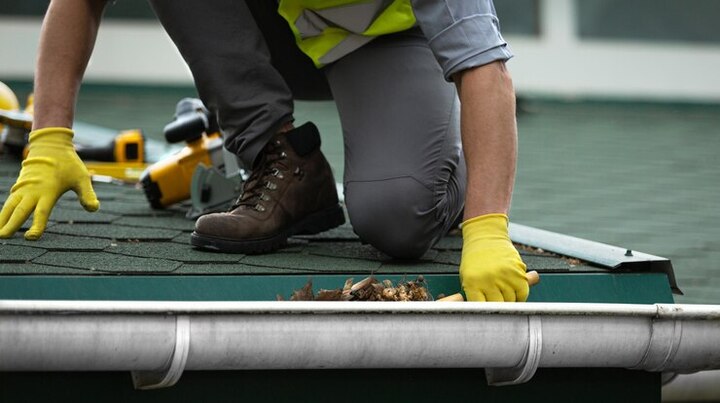 Gutter-Cleaning-in-Apollo-Beach-FL