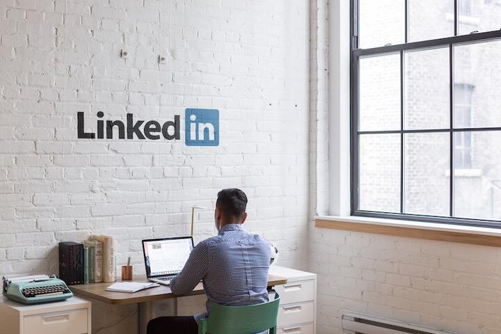 Buy LinkedIn Accounts with Connections - Aged and New Accounts