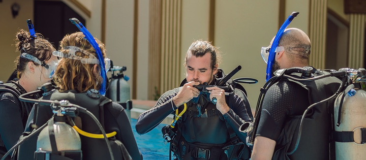 PADI Open Water Course · 5 Star PADI Dive Centre · Sirolodive Ph