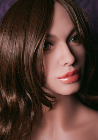 Der Besitzer eines Sexpuppenladens sieht ein Umsatzwachstum