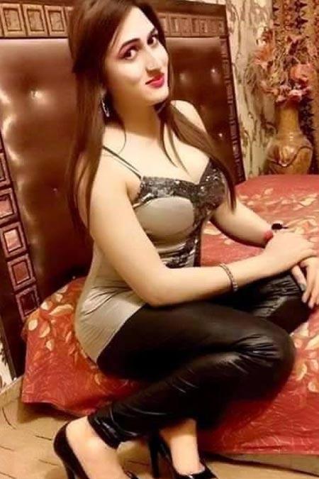 Bangalore Escorts | AshikaSoni a High Class Bangalore Independent Escort Call Girl