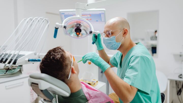 How Does a Dentist in Geneva Ensure Stress-Free Visits?