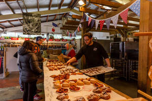The Secret Behind Auckland\u2019s Most Loved Cake Delivery \u2013 Le Sud