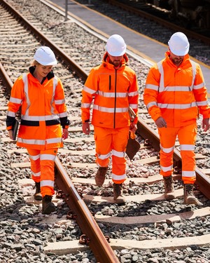 Transform Your Wardrobe with Stylish Men&#039;s Workwear