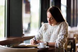 Tips To Get Premium Quality Essay Writing Service 