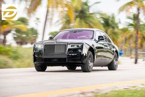 Why Do Professionals Prefer Black Car Service Dallas Over Traditional Taxis?
