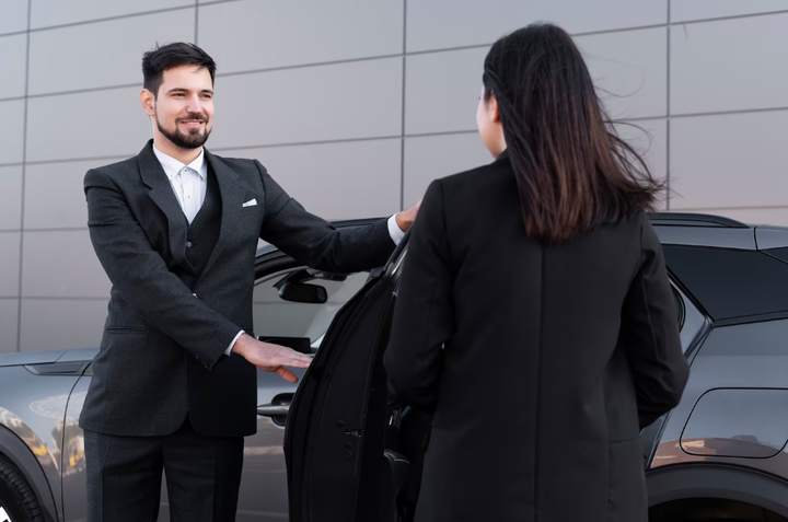 Smooth Departures from Luton Airport: Your Ultimate Guide with Bacarhire