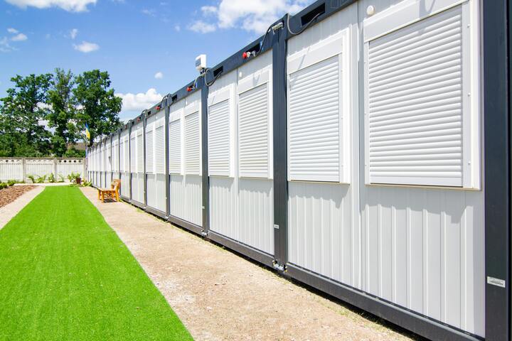 How to Maximize the Space in a 5x15 Storage Unit 