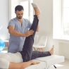 \u00dcbungen f\u00fcr den R\u00fccken im Alltag: So unterst\u00fctzt Physiotherapie Ihre R\u00fcckengesundheit