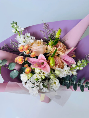 The Art of Sending Flowers with Flower Delivery Toronto