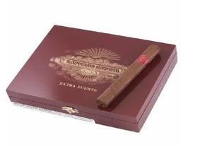 Sancho Panza Extra Fuerte Madrid Cigars at Smokedale Tobacco | Full-Bodied Smoke