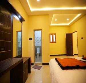 Best Hotel Rooms in Pollachi with Affordable Prices &amp; Family Comfort
