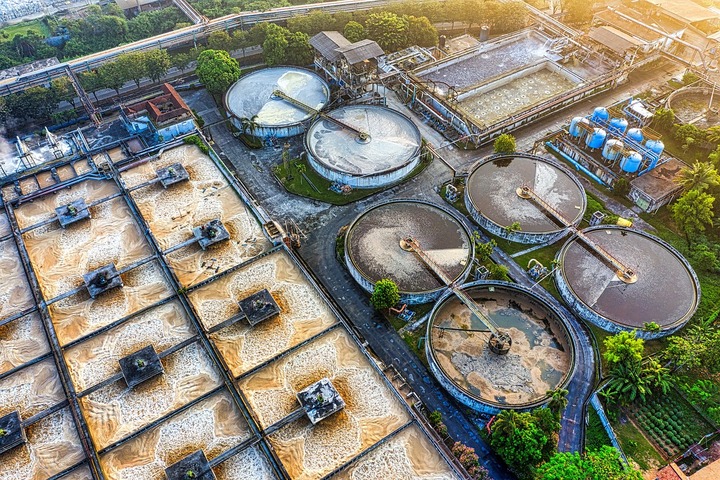 Water Treatment Chemicals vs. Filtration Systems: Which Is Better? By Bisan Chemicals & Engineer Pvt. Ltd.
