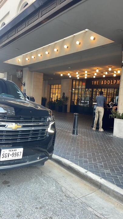 Black Car Service Dallas: Luxury Rides with Professional Chauffeurs