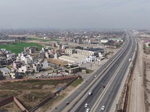 Commercial Property for Sale in Lahore \u2013 Best Investment Areas, Prices &amp; ROI (2025 Guide)