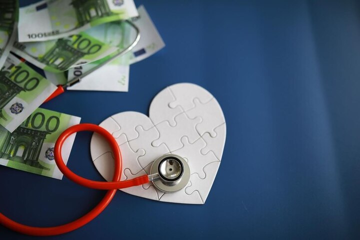 Instant medical emergency loan online: Benefits & features