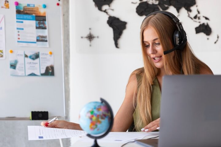 How Professional Business Translation Improves International Communication