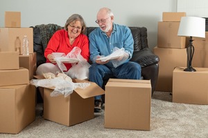 How Can Movers for Seniors Simplify Your Loved One&#039;s Move?