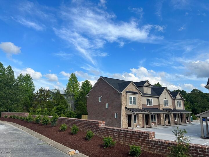 Dickson Home Apartment Rentals