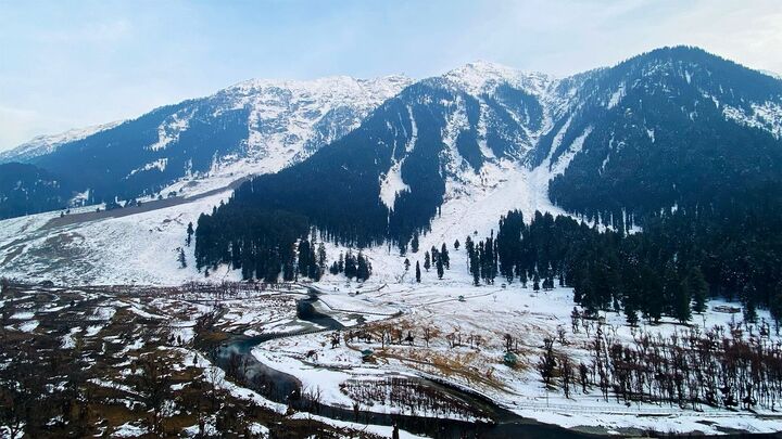 Kashmir Packages for Couples, Families, and Solo Travelers