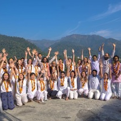 Om Shanti Om Yoga