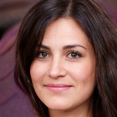 Lourdes  Compton